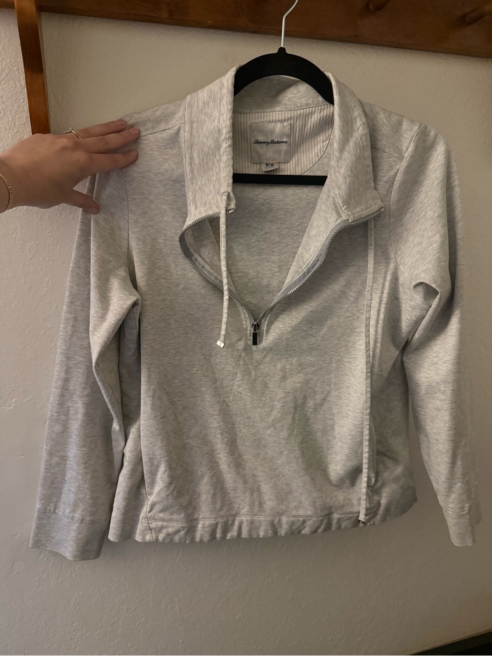 Tommy Bahama Light Gray Half-Zip Drawstring Golf Pullover